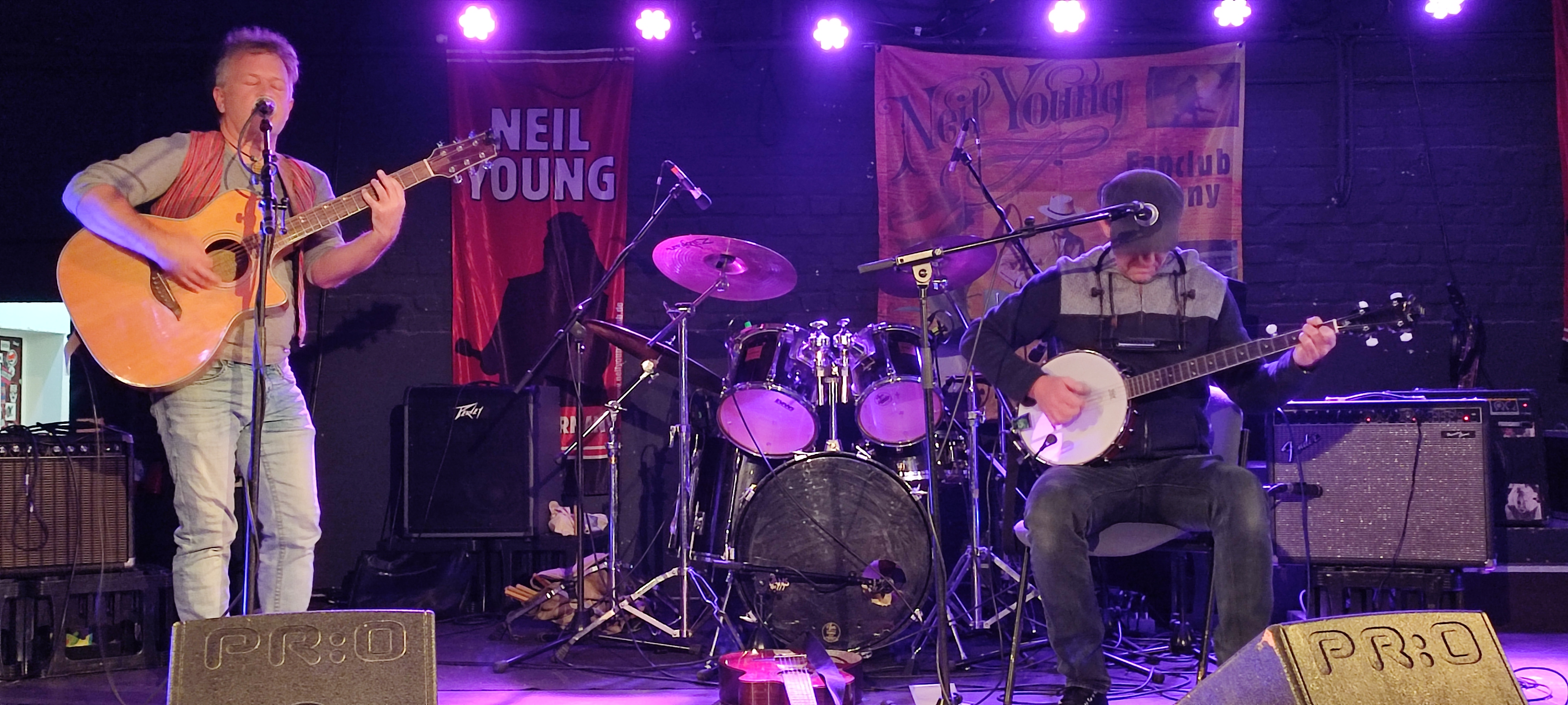 NeilYoung80thBirthdayTribute-2025-11-12DruckluftOberhausenGermany (5).jpg